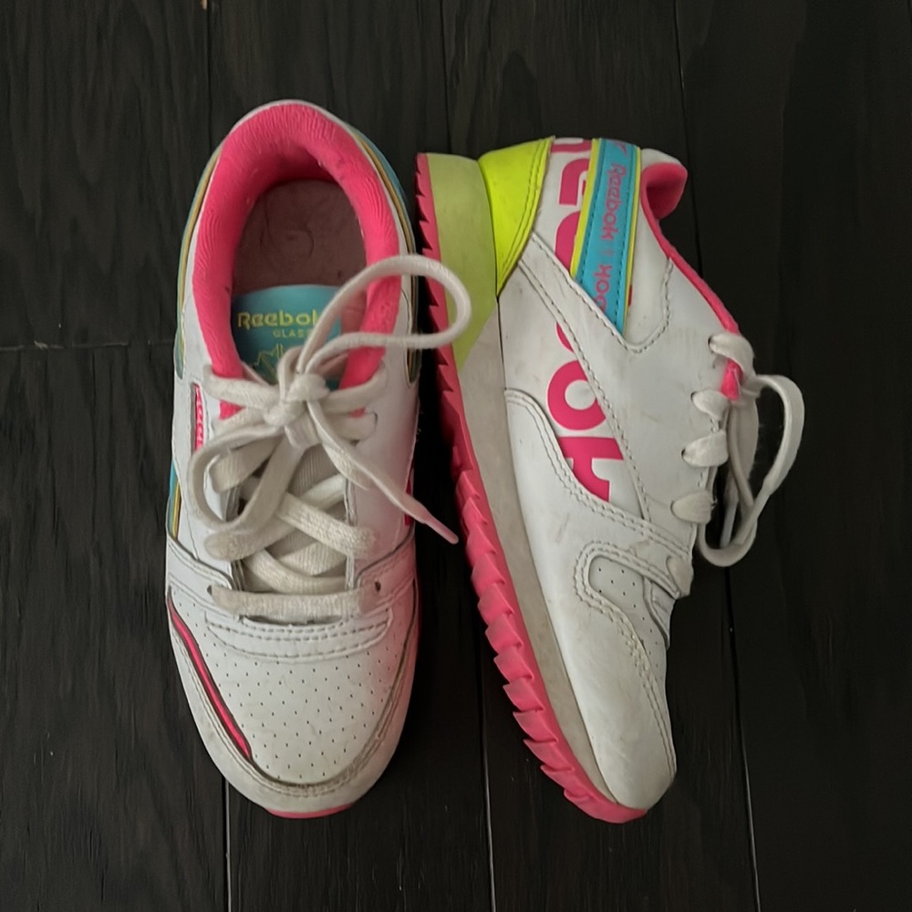 Girls Reebok Tennis Shoes